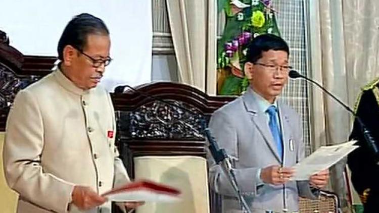 Kalikho Pul takes oath