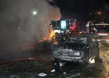 A vehicle burns after an explosion in Ankara, Turkey March 13, 2016. REUTERS/Mehmet Ozer