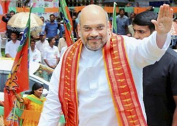 Trivandrum: BJP National President, Amit Shah arrives to  pay floral tribute to great social reformer Shri Ayyankali ji's statue at Trivandrum on Saturday. PTI Photo(PTI6_3_2017_000168A)