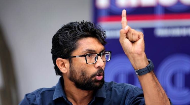 Gujrat Rashtriya Dalit Adhikar Manch leader Jignesh Mevani addressing a press conference in New Delhi on wednesday.
Express photo by Renuka Puri