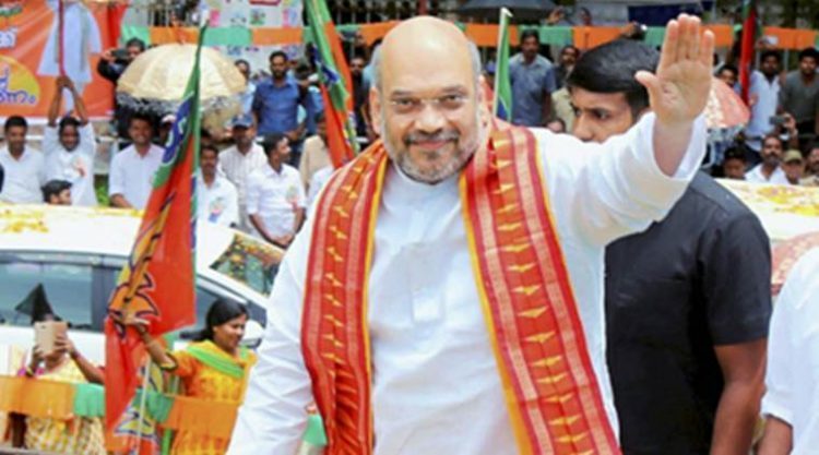 Trivandrum: BJP National President, Amit Shah arrives to  pay floral tribute to great social reformer Shri Ayyankali ji's statue at Trivandrum on Saturday. PTI Photo(PTI6_3_2017_000168A)