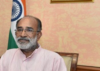 New Delhi: Alphons Kannanthanam, the new Minister of State (Independent charge) before taking  charge of his office in New Delhi on Monday. PTI Photo by Shahbaz Khan(PTI9_4_2017_000058b)