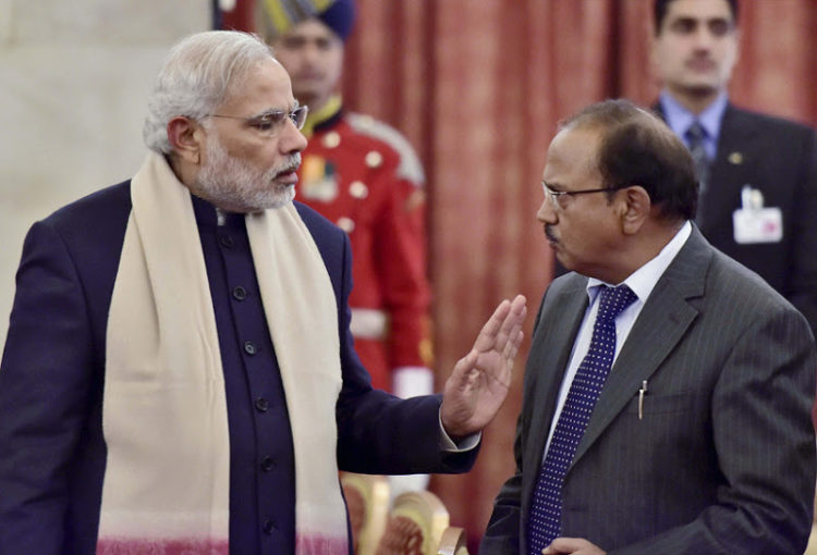 RETRANSMITED ON DATED 20-12-2012----New Delhi: Prime Minister Narendra Modi talks with National Security Advisor (NSA) Ajit Doval during a banquet in honour of Bangladeshi President Abdul Hamid  at Rashtrapati Bhavan in New Delhi on Friday. PTI Photo by Kamal Kishore (PTI12_19_2014_000258B)