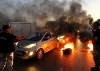 ബെയ്റൂട്ടിൽ ജനങ്ങളുടെ പ്രതിഷേധം അക്രമാസക്തമായി : സൈന്യത്തോട് ഇടപെടാൻ ആവശ്യപ്പെട്ട് ലെബനൻ പ്രസിഡന്റ് .