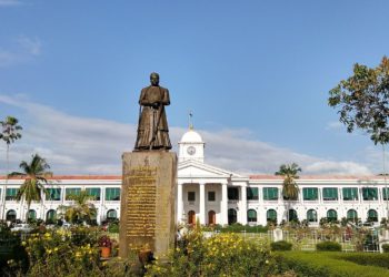 ആറ് ജില്ലകള്‍ക്ക് നാളെ അവധി