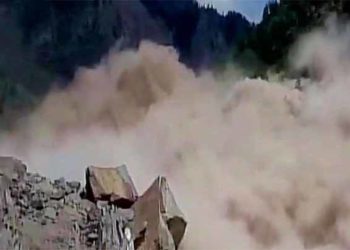 കനത്ത മണ്ണിടിച്ചിൽ : ബദ്രിനാഥ് – ഋഷികേശ് ദേശീയപാതയിൽ ഗതാഗതം പൂർണ്ണമായി സ്തംഭിച്ചു