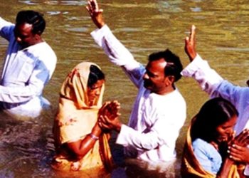 ദാരിദ്ര്യം മുതലെടുത്ത് മതം മാറ്റം : ചുക്കാന് പിടിക്കുന്നത് തൃശ്ശൂര് ജില്ലയിലെ ധ്യാനകേന്ദ്രങ്ങളെന്ന് ആരോപണം