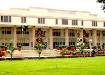 “വോട്ടവകാശം മൗലികാവകാശമല്ല” : തടവുകാർക്കും വോട്ടിംഗ് സ്വാതന്ത്ര്യം നൽകണമെന്ന ഹർജി തള്ളി ഡൽഹി ഹൈക്കോടതി