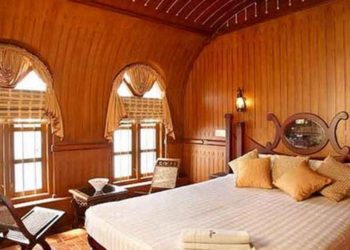 ടൂറിസം രംഗത്തെ കടന്നാക്രമിച്ച് കൊറോണ : കേരളത്തിലെ ഹോട്ടൽ ബുക്കിങ്ങുകൾ കൂട്ടത്തോടെ റദ്ദാക്കുന്നു