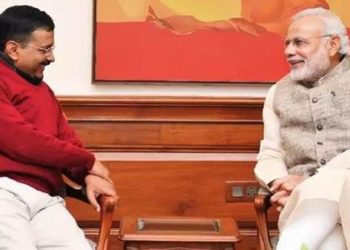 ദൈവനാമത്തില് സത്യപ്രതിജ്ഞ ചെയ്ത് കെജ്രിവാള് : ഭാരത് മാതാ കി ജയ് വിളിച്ച് ആദ്യപ്രസംഗം,ഡല്ഹിക്കായി മോദിയുടെ അനുഗ്രഹം വേണമെന്ന് അഭ്യര്ത്ഥന