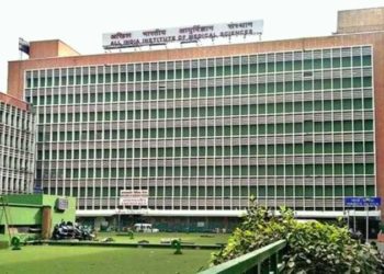 സമൂഹ സമ്പർക്കം കുറയ്ക്കുവാൻ ജനങ്ങളോടുള്ള പ്രധാനമന്ത്രിയുടെ അഭ്യർത്ഥന ഫലപ്രദമെന്ന് എയിംസ് : സന്ദർശകരുടെ എണ്ണം നേർപകുതിയായി കുറഞ്ഞു