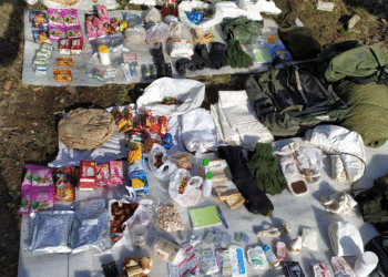 നിയന്ത്രണരേഖയിൽ കൊല്ലപ്പെട്ടത് ലഷ്കർ ഇ ത്വയ്ബ അംഗങ്ങൾ : ഭീകരരുടെ പക്കൽ നിന്നും പാക് നിർമ്മിത ഭക്ഷ്യവസ്തുക്കൾ കണ്ടെടുത്തു