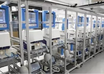 “കോവിഡിനെതിരെയുള്ള പോരാട്ടത്തിൽ നിങ്ങളുടെ പങ്ക് വളരെ വലുതാണ്” : സിവിൽ സർവീസ് ദിനത്തിൽ ഉദ്യോഗസ്ഥരെ അഭിനന്ദിച്ച് കേന്ദ്ര ആഭ്യന്തരമന്ത്രി അമിത് ഷാ