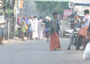 കോഴിക്കോട്ടെ ഹോട്ട്സ്പോട്ട് മേഖലകളിൽ വൻ സുരക്ഷാവീഴ്ച : 24 മണിക്കൂറും പരിശോധനയ്‌ക്ക് ഉത്തരവിട്ട് പോലീസ് കമ്മീഷണർ