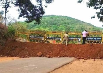 കേരള- കർണാടക അതിർത്തി പ്രശ്നം : ഹൈക്കോടതിവിധി സ്റ്റേ ചെയ്യാനാവില്ലെന്ന് സുപ്രീംകോടതി
