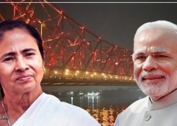 ‘ഞാനിപ്പോള് കൊറോണയെ കൈകാര്യം ചെയ്യണോ അതോ രാഷ്ട്രീയം കളിക്കണോ?’മോദിയെ എതിര്ക്കുന്നവര്ക്ക് വായടപ്പിക്കുന്ന മറുപടിയുമായി മമത ബാനര്ജി