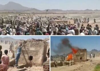 Video-പാക് വിരുദ്ധ മുദ്രാവാക്യവുമായി ബലൂച് ജനത സൈനികര്‍ക്ക് നേരെ പാഞ്ഞടുത്തു: ചെക് പോസ്റ്റ് ഉപേക്ഷിച്ച് തിരിഞ്ഞോടി സൈന്യം, നാണം കെട്ട് പാക്കിസ്ഥാന്‍