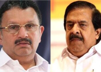 “പേരൂർക്കട ആശുപത്രി കോവിഡ് ആശുപത്രിയാക്കരുത്” : ശക്തമായി പ്രതിഷേധിച്ച് പ്രതിപക്ഷ നേതാവ് രമേശ് ചെന്നിത്തലയും വടകര എം.പി കെ മുരളീധരനും