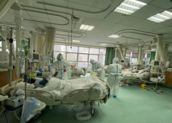 സംസ്ഥാനത്ത് കൊവിഡ് രോഗികളുടെ എണ്ണം വർദ്ധിക്കുന്നു; സ്ഥിതി തുടർന്നാൽ കിടക്കകളുടെ അഭാവം വെല്ലുവിളി ആയേക്കുമെന്ന് റിപ്പോർട്ട്