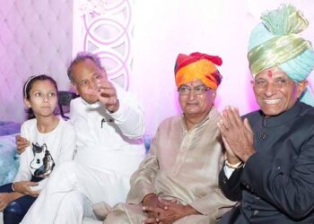 രാസവള അഴിമതിയുമായി ബന്ധപ്പെട്ട് കള്ളപ്പണം വെളുപ്പിക്കൽ : അശോക് ഗെഹ്‌ലോട്ടിന്റെ സഹോദരനെതിരെ കേസെടുത്ത് എൻഫോഴ്സ്മെന്റ്