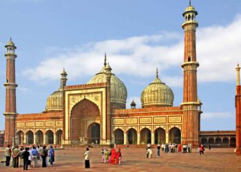 അൺലോക്ക് 2.0 : ഡൽഹി ജുമാമസ്ജിദ് സന്ദർശകർക്കായി തുറന്നു