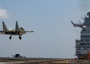 ചൈനയ്ക്ക് ഞെട്ടൽ : മലാക്ക കടലിടുക്കിന് സമീപം ഇന്ത്യൻ നേവിയുടെ അഭ്യാസ പ്രകടനം