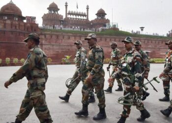 New Delhi: Security personnel during full dress rehearsal of the 70th Independence Day function at Red Fort in New Delhi on Saturday. PTI Photo  by Shahbaz Khan(PTI8_13_2016_000048b)