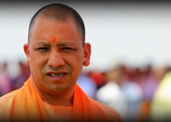 കരുത്തനായ സന്യാസിവര്യൻ ഒന്നാം സ്ഥാനം നിലനിർത്തി: യോഗി ആദിത്യനാഥ് മൂന്നാം തവണയും ഏറ്റവും മികച്ച പ്രകടനം കാഴ്ചവെച്ച മുഖ്യമന്ത്രി