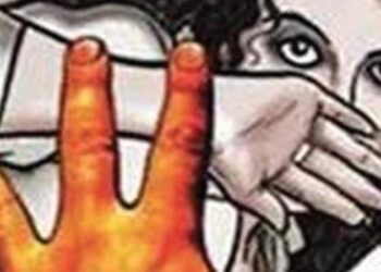 ഡൽഹിയിൽ പീഡനത്തിനു ശേഷം 13 വയസ്സുകാരിയെ തലയിൽ കുത്തി മുറിവേൽപ്പിച്ചു : ഗുരുതരാവസ്ഥയിലുള്ള പെൺകുട്ടിയെ മുഖ്യമന്ത്രി കെജ്‌രിവാൾ ഇന്ന് സന്ദർശിക്കും