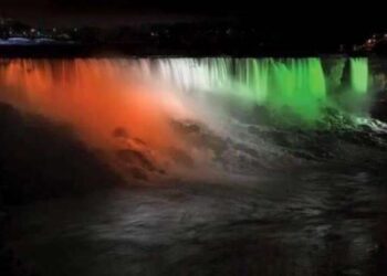 ഇന്ത്യൻ സ്വാതന്ത്ര്യദിനം ആഘോഷിച്ച് നയാഗ്ര വെള്ളച്ചാട്ടവും : ത്രിവർണ്ണ പ്രഭയിൽ ജലവിസ്മയം തീർത്ത് കാനഡ