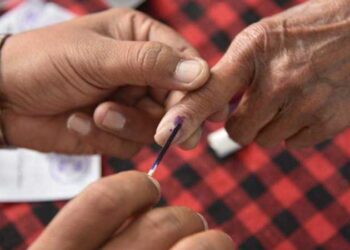 കോവിഡ് ബാധിതർക്ക് പ്രോക്സി വോട്ട് അനുവദിക്കണം : പഞ്ചായത്തി രാജ് ആക്ട് ഭേദഗതി ചെയ്യാനാവശ്യപ്പെട്ട് സർക്കാരിന് തെരഞ്ഞെടുപ്പ് കമ്മീഷന്റെ കത്ത്