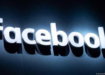 ഫേസ്‌ബുക്ക് രാഷ്ട്രീയ പക്ഷാപാതം കാണിക്കുന്നു : ഫേസ്‌ബുക്ക് ഇന്ത്യ മേധാവി അജിത് മോഹനെ ചോദ്യം ചെയ്ത് പാർലിമെന്ററി പാനൽ