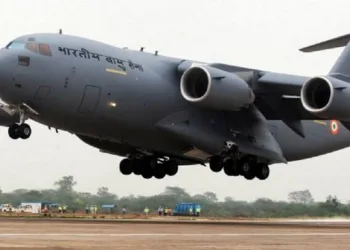 ഇന്ത്യൻ സൈനികര്‍ക്കുള്ള സാമഗ്രികളുമായി ലേയില്‍ പറന്നിറങ്ങി സി 17 ഗ്ലോബ് മാസ്റ്റര്‍