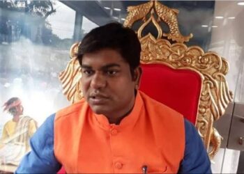 “ആർജെഡി നേതാവ് തേജസ്വി യാദവ് പിന്നിൽ നിന്നു കുത്തി” : അമിത് ഷാ ആശ്വസിപ്പിച്ചതിനാലാണ് വീണ്ടും എൻഡിഎയിലെത്തിയതെന്ന് വിഐപി നേതാവ് മുകേഷ് സാഹ്നി