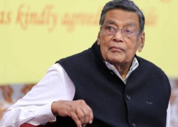 സീനിയർ അഭിഭാഷകരുടെ ഫീസ് വർദ്ധിപ്പിച്ച് സംസ്ഥാന സർക്കാർ : ഇനി ഓരോ തവണ ഹാജരാകുന്നതിനും അറ്റോർണി ജനറലിന് കേരളം നൽകേണ്ടത് ഏഴര ലക്ഷം രൂപ