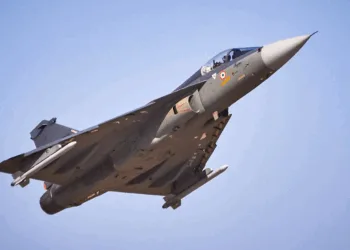 തേജസോടെ തേജസ്: 48000 കോടിയുടെ ഓർഡർ പ്രധാനമന്ത്രി അദ്ധ്യക്ഷനായ സമിതി അംഗീകരിച്ചു