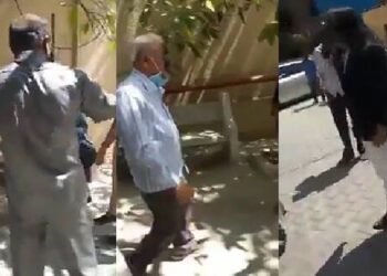 ‘നിങ്ങള്‍ പ്രൊഫസറാണ്. പ്രായമേറെയായി, എന്നിട്ടും ഹിന്ദുമതത്തെ അപമാനിച്ചു മതിയായില്ലേ?’എഴുത്തുകാരന് മേല്‍ മഷി തളിച്ച്‌ അഭിഭാഷക