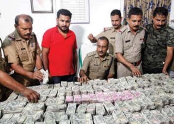 മലപ്പുറത്ത് കാറില്നിന്ന് പിടിച്ചെടുത്തത് 2.57 കോടി രൂപ; കുഴല്പ്പണമെന്ന് സംശയം ; കോഴിക്കോട് സ്വദേശി റഫീഖ് അലി അറസ്റ്റിൽ