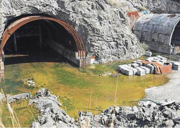 തൃശൂര്‍ – പാലക്കാട് ദേശീയ പാതയിലെ കുതിരാനിലെ ഒരു തുരങ്കമെങ്കിലും അടിയന്തരമായി തുറക്കാന്‍ നടപടി