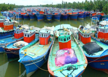 പ്രതിസന്ധികൾക്കിടയിൽ ഇന്ന് അർധരാത്രി മുതൽ ട്രോളിംഗ് നിരോധനം; ആശങ്കയോടെ മത്സ്യത്തൊഴിലാളികൾ