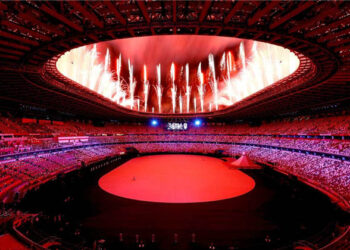 പ്രതിസന്ധികൾക്കിടയിൽ ഒരുമയുടെ സന്ദേശമുയര്ത്തി ടോക്യോ ഒളിമ്പിക്സിന് തിരി തെളിഞ്ഞു