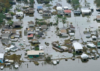 ‘ഐഡ’ചുഴലിക്കാറ്റ്: ന്യൂയോര്ക്കില് വെള്ളപ്പൊക്ക ഭീഷണി; അടിയന്തരാവസ്ഥ പ്രഖ്യാപിച്ചു (വീഡിയോ)