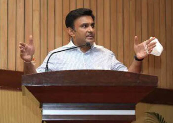 ആധുനിക സ്ത്രീകള്‍ക്ക് വിവാഹം കഴിക്കാനോ പ്രസവിക്കാനോ താത്പര്യമില്ല, അത് നല്ലതല്ല: കര്‍ണാടക ആരോഗ്യമന്ത്രി