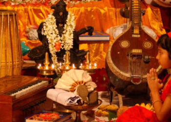 നവരാത്രി വ്രതം ; എട്ടാം ദിനം ദേവിയെ മഹാഗൗരീ ഭാവത്തിൽ ഭജിക്കാം ; ആയുധപുസ്തകപൂജയുടെ സങ്കൽപം ഇതാണ്