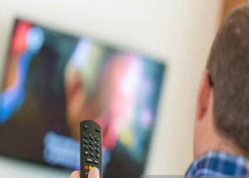 കാലാവസ്ഥാ റിപ്പോർട്ടിംഗിനിടെ അശ്ലീല വീഡിയോ സംപ്രേക്ഷണം ചെയ്തു; വാർത്താ ചാനലിനെതിരെ കേസ് (വീഡിയോ)