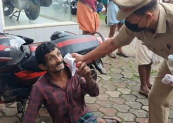 മദ്യലഹരിയില് ബൈക്കില് പോയപ്പോൾ പോലീസ് തടഞ്ഞു; ബ്ലേഡ് കൊണ്ട് കഴുത്ത് മുറിച്ച് ആത്മഹത്യാശ്രമം