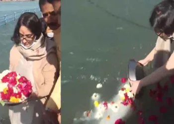 ഗംഗയിൽ ലയിച്ച് ബിപിൻ റാവത്തും മധുലികയും : ചിതാഭസ്മം നിമജ്ജനം ചെയ്തു