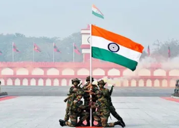 ഭാരതത്തെ വീര്യമായി നെഞ്ചിലേറ്റിയവർ , ഇന്ന് സായുധ സേന പതാക ദിനം