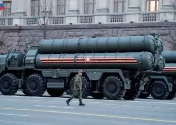 ബഹിരാകാശത്തോളം ഉയരത്തിൽ പറന്ന് ഹൈപ്പര്‍സോണിക് മിസൈലുകളെയും തകർക്കും : റഷ്യയുടെ ഏറ്റവും നൂതനമായ എസ്-500 ആദ്യമായി വാങ്ങുന്ന വിദേശ രാജ്യമാകാൻ ഇന്ത്യ