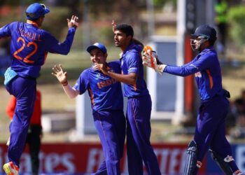 ഓസീസ് പെരുമയെ തച്ചുടച്ച് ഇന്ത്യൻ യുവനിര; ഇന്ത്യ അണ്ടർ 19 ലോകകപ്പ് ഫൈനലിൽ